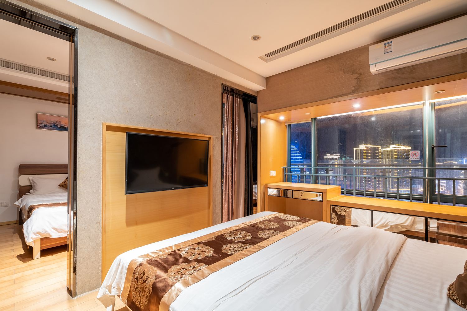 海景二室一厅套房