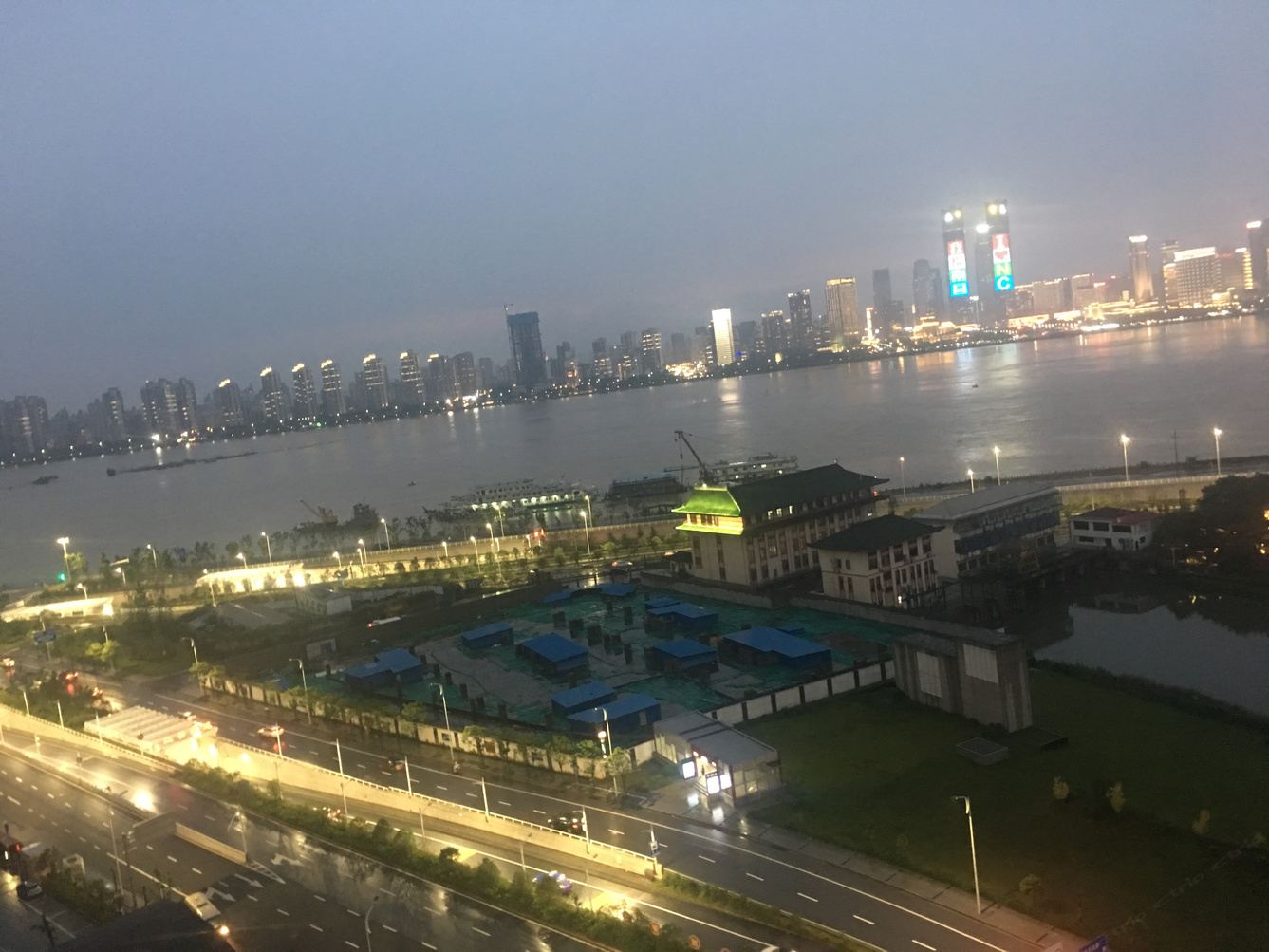 其他