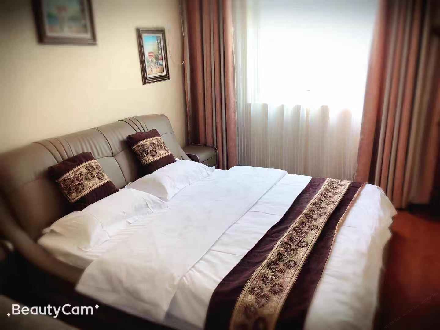 豪华大床房