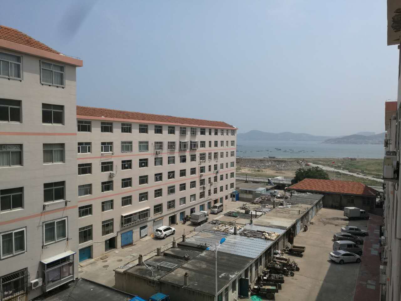 威海海水浴场旁边的海景房普通公寓