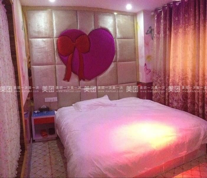 舒适大床房
