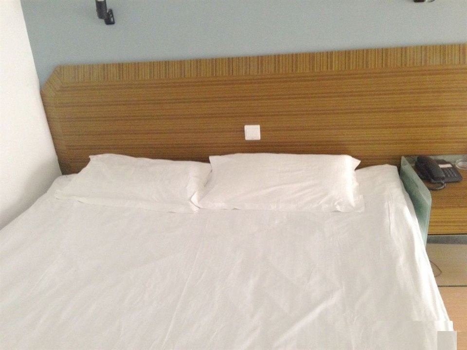 大床房(无窗)