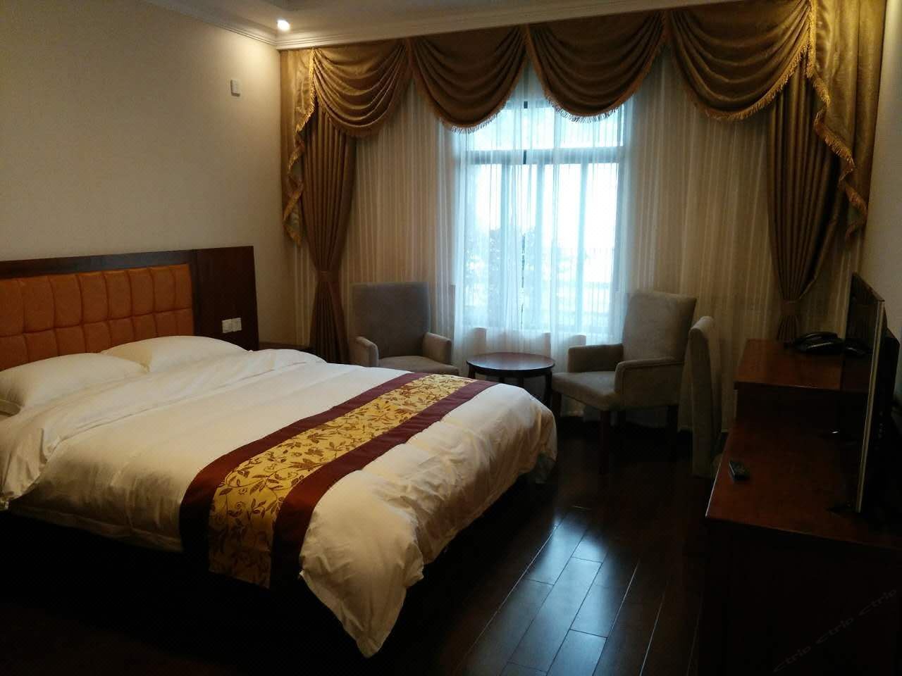 豪华间