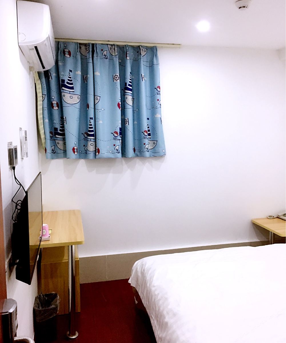 特惠大床房