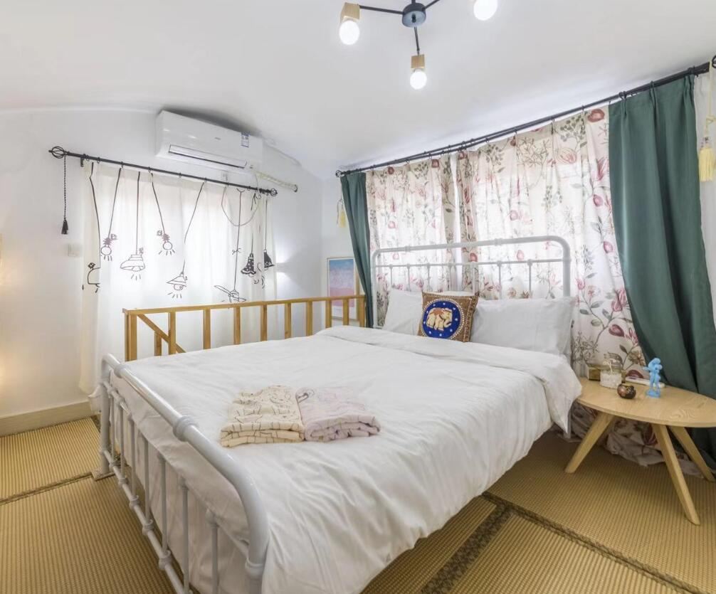 温馨大床房