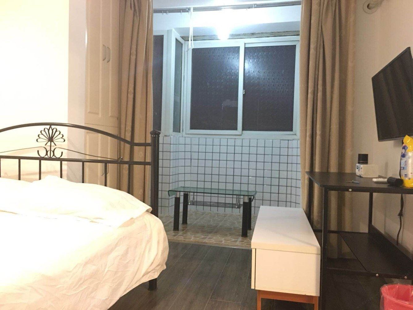 高层一室大床房