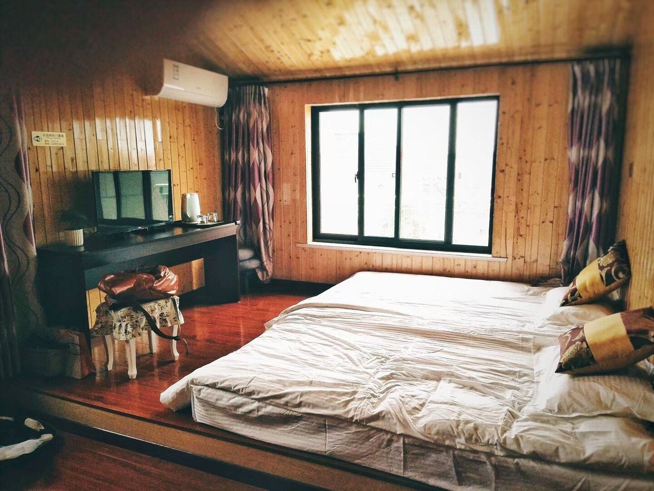 闲居一室榻榻米房