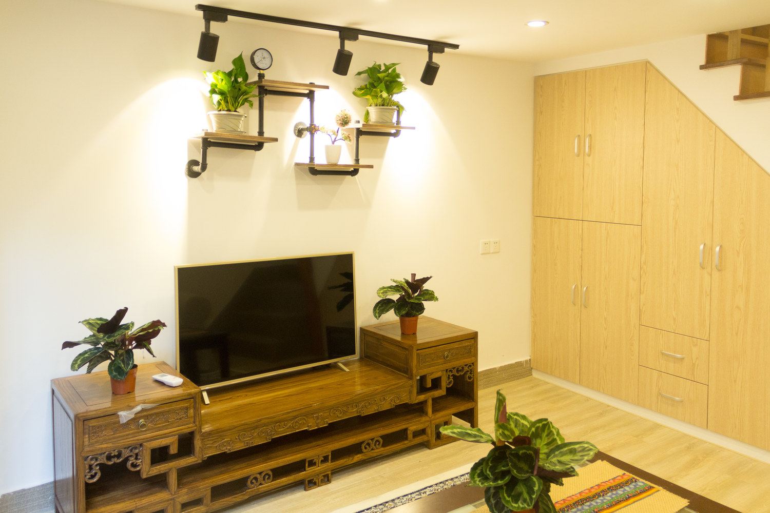 老上海建筑复式一居