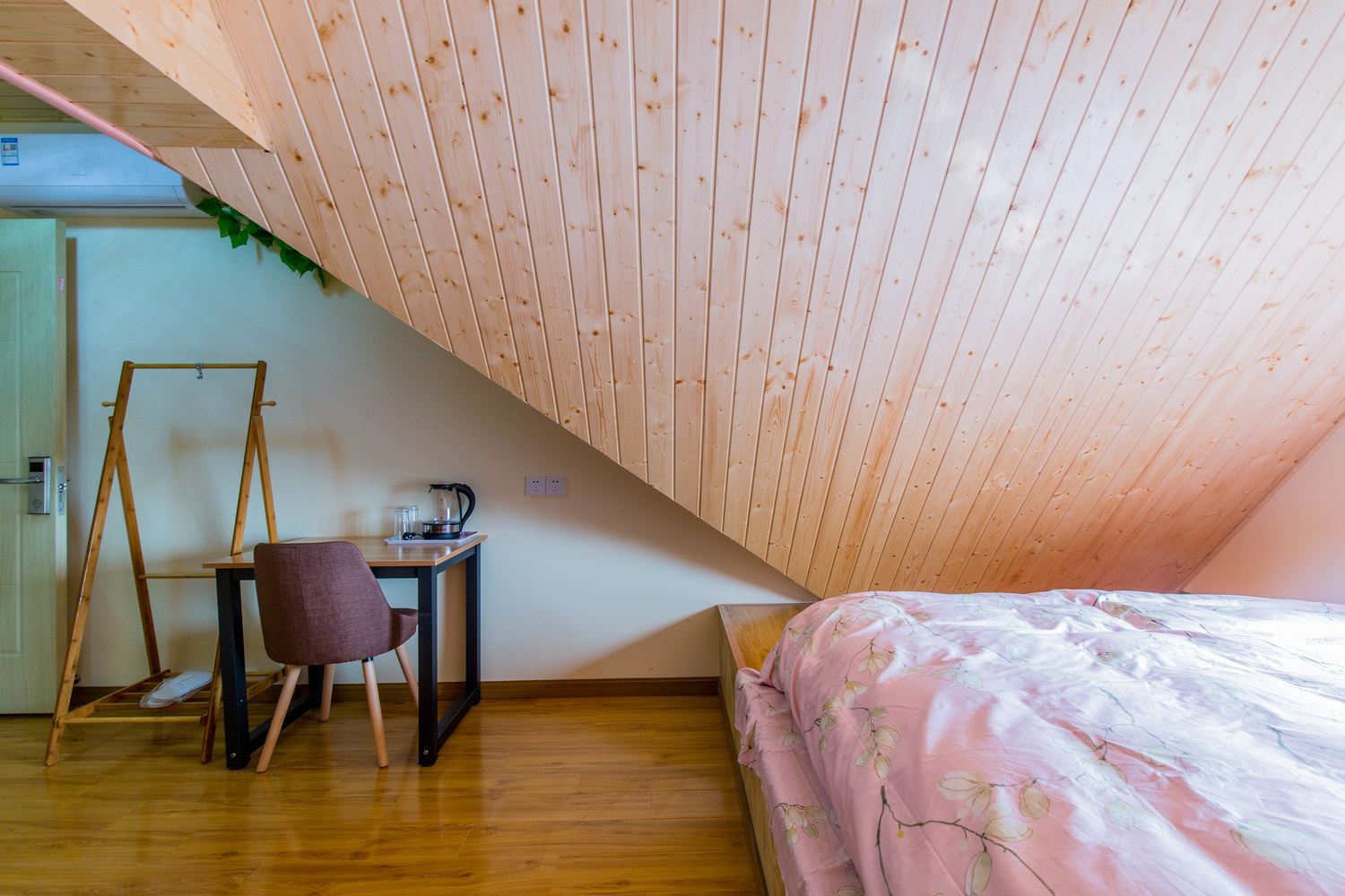 上海倍柔小屋客栈