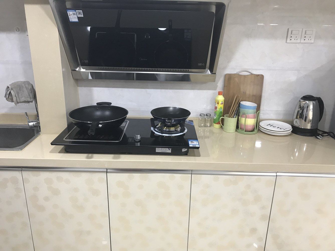 精致二室一厅套房
