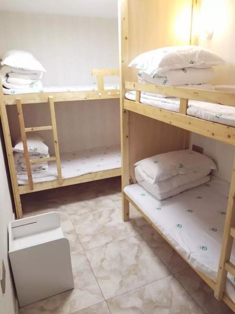 多人间