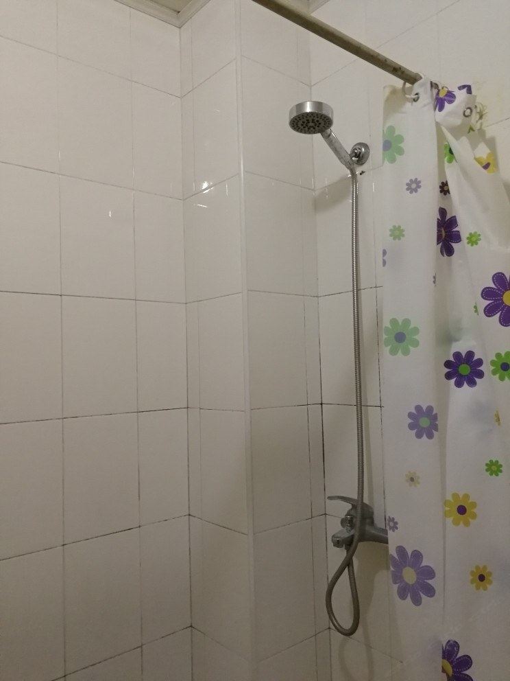 精致阳台一室大床房