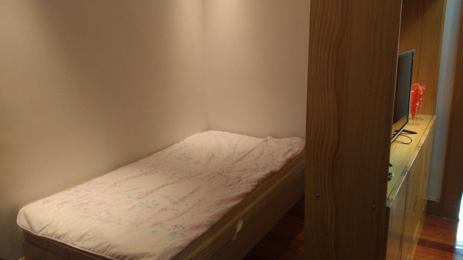 高级精装二室一厅套房