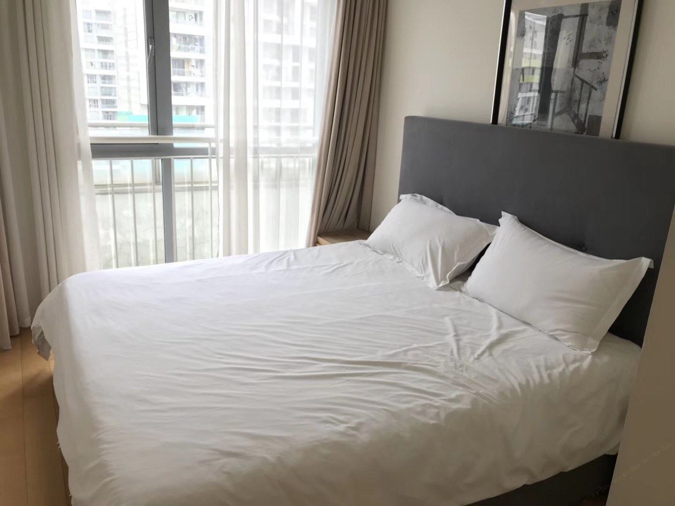 温馨三室二厅套房