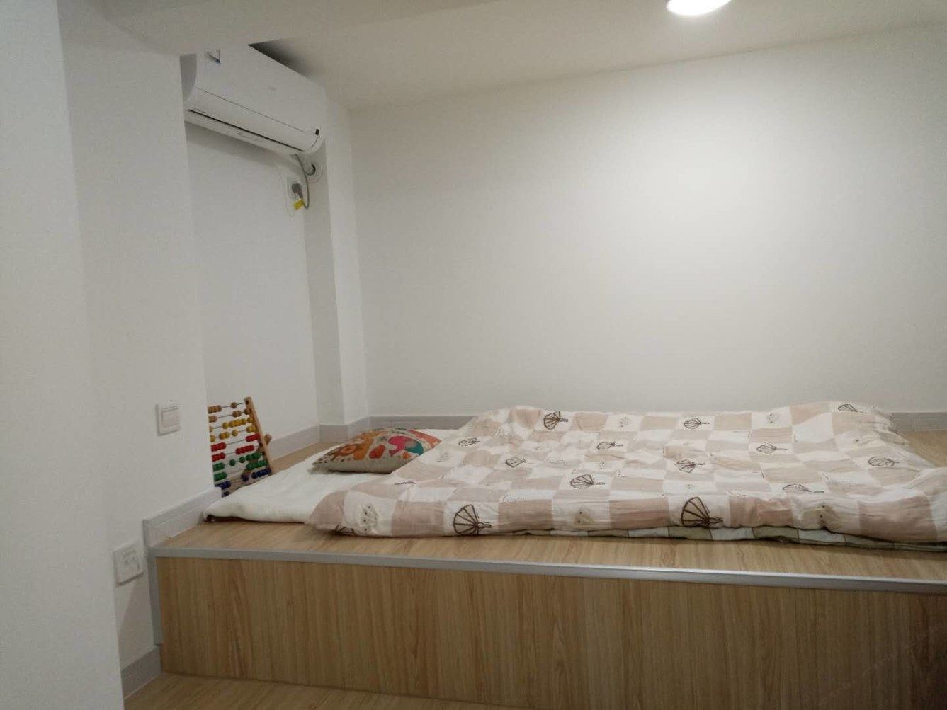 精装二室一厅套房