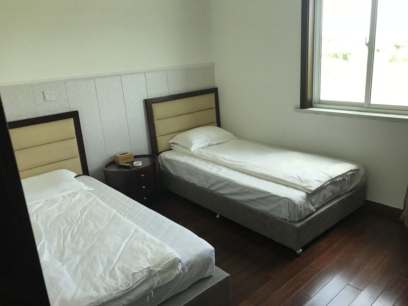 十二室二厅套房