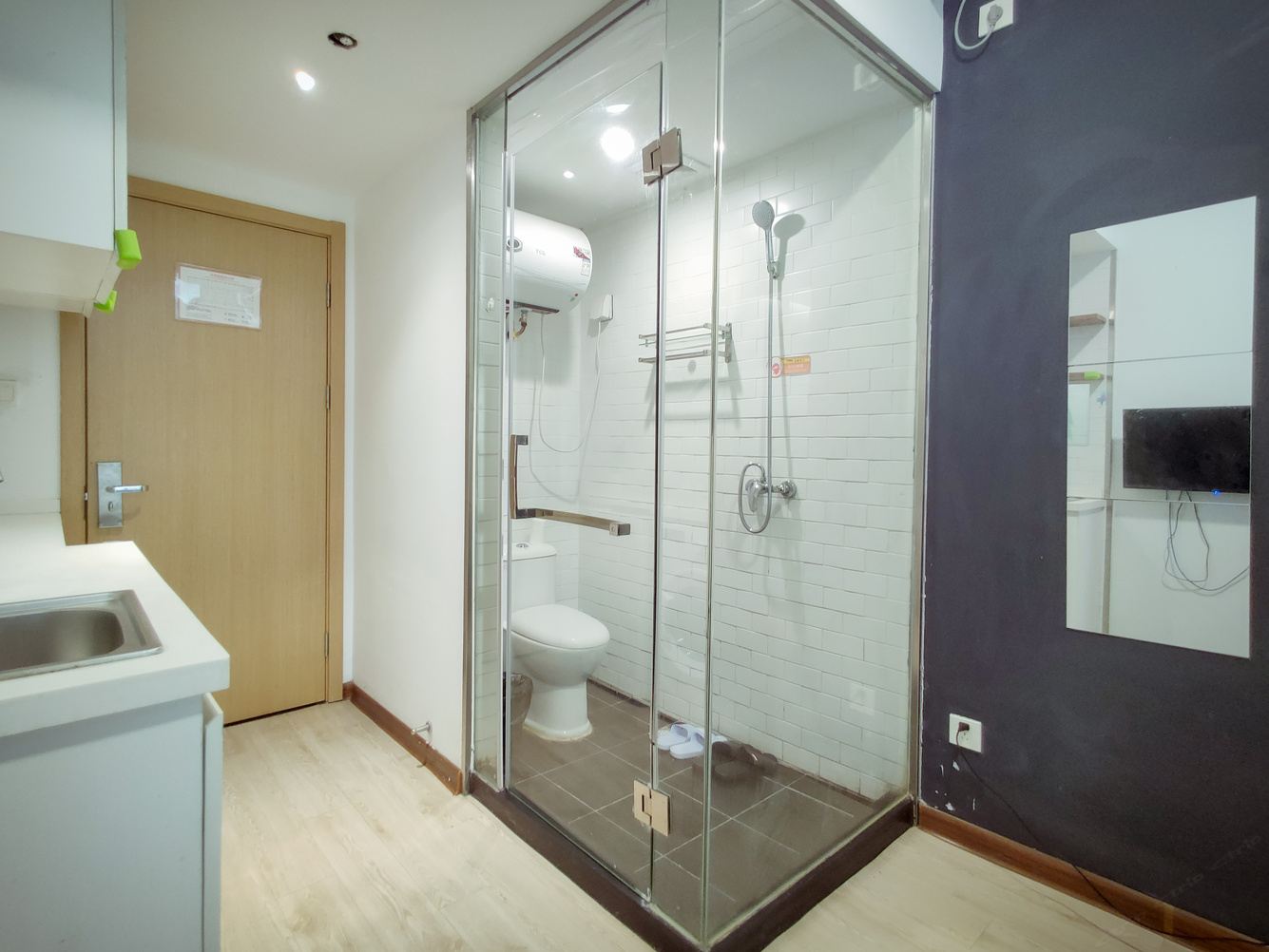 精致loft一室大床房