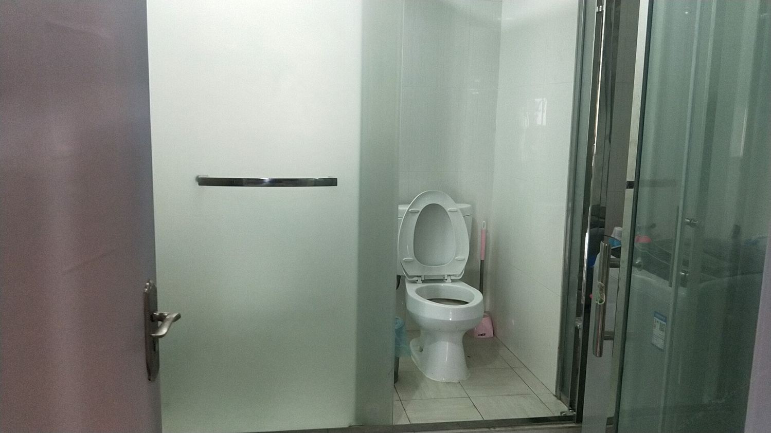 樱花一室一厅套房