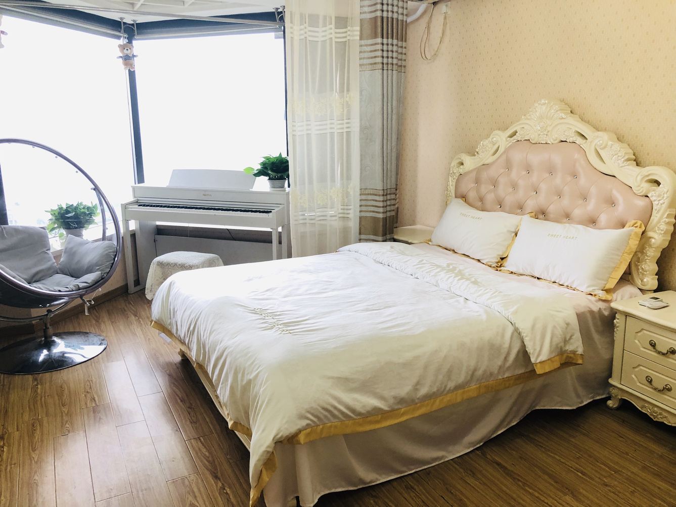 上海暖心沙发公寓(16号店)