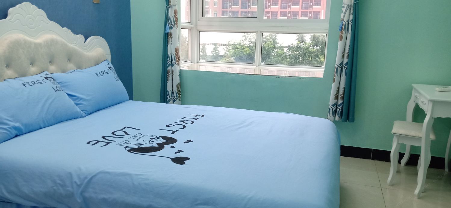 飘窗大床房