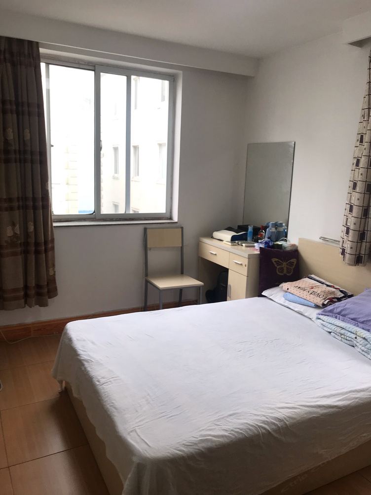 简约一室大床房