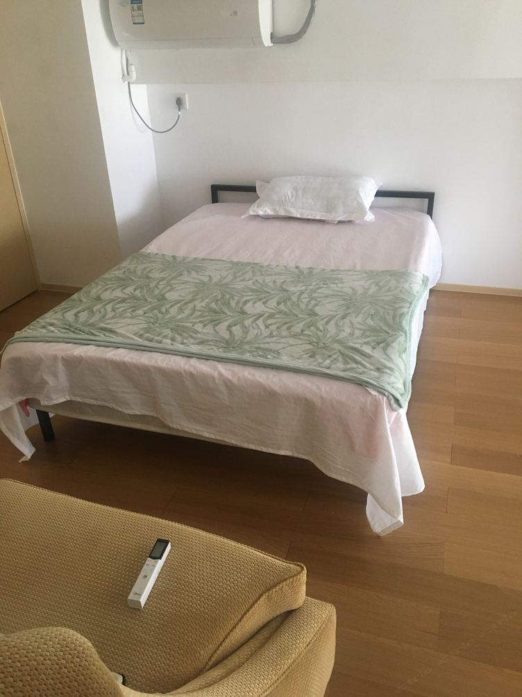 复式三室二厅套房