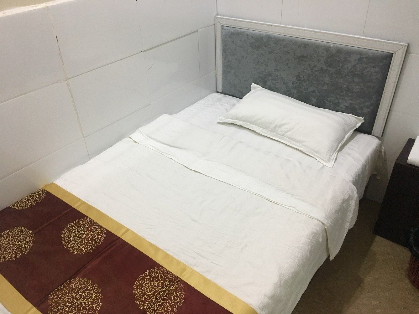 单房一室单床房