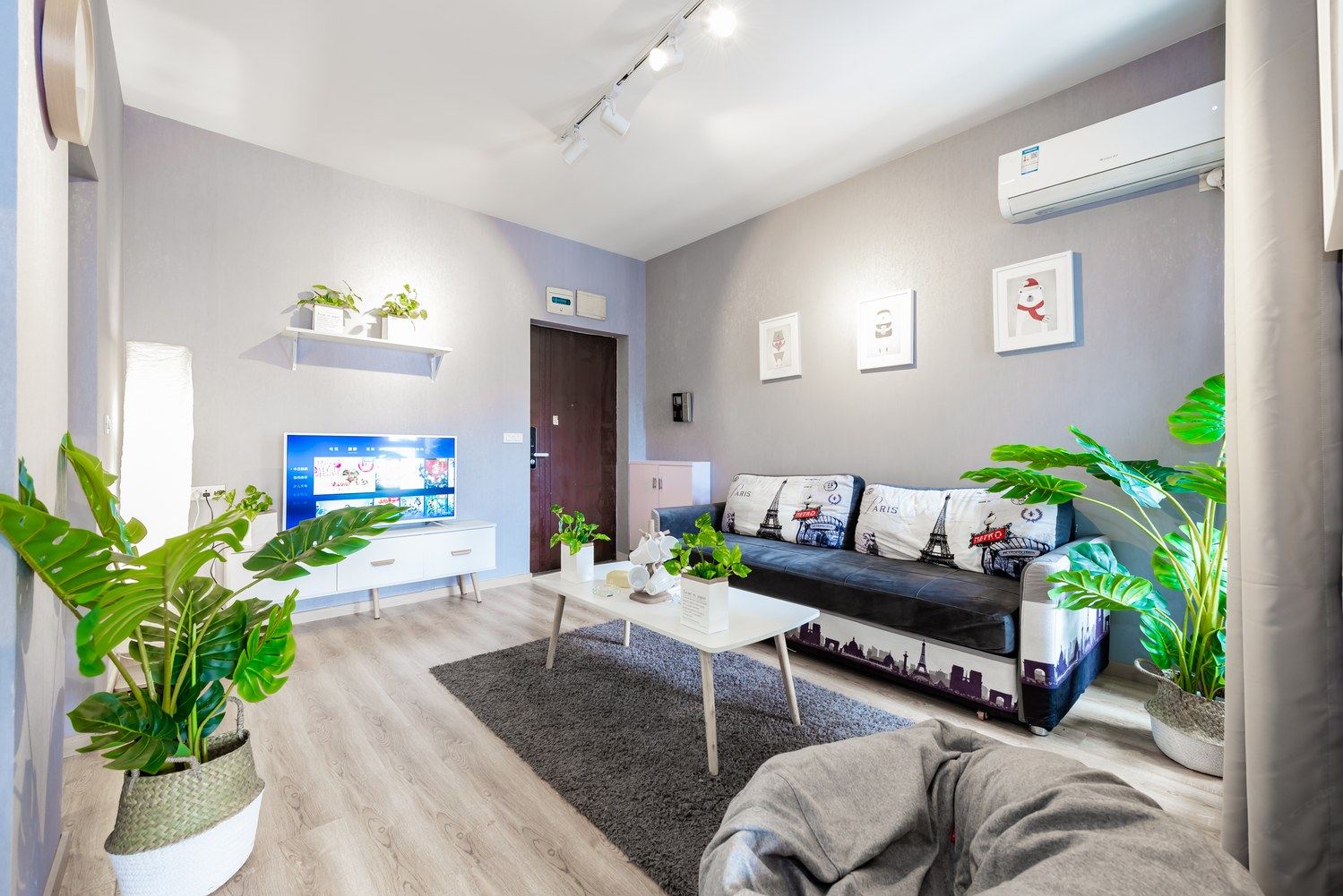 温馨投影小屋