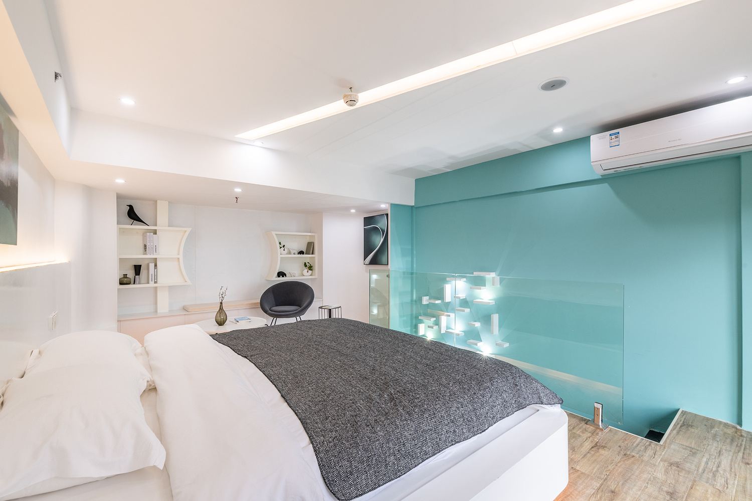 阳光loft一室一厅套房