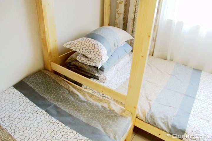 男生8人间(床位)
