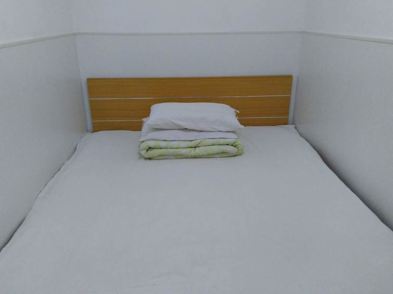 普通大床房(无窗)