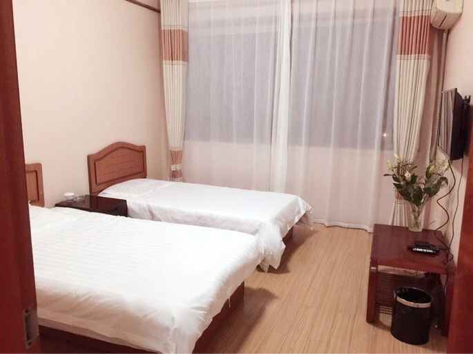 海景二室二床房(无窗)