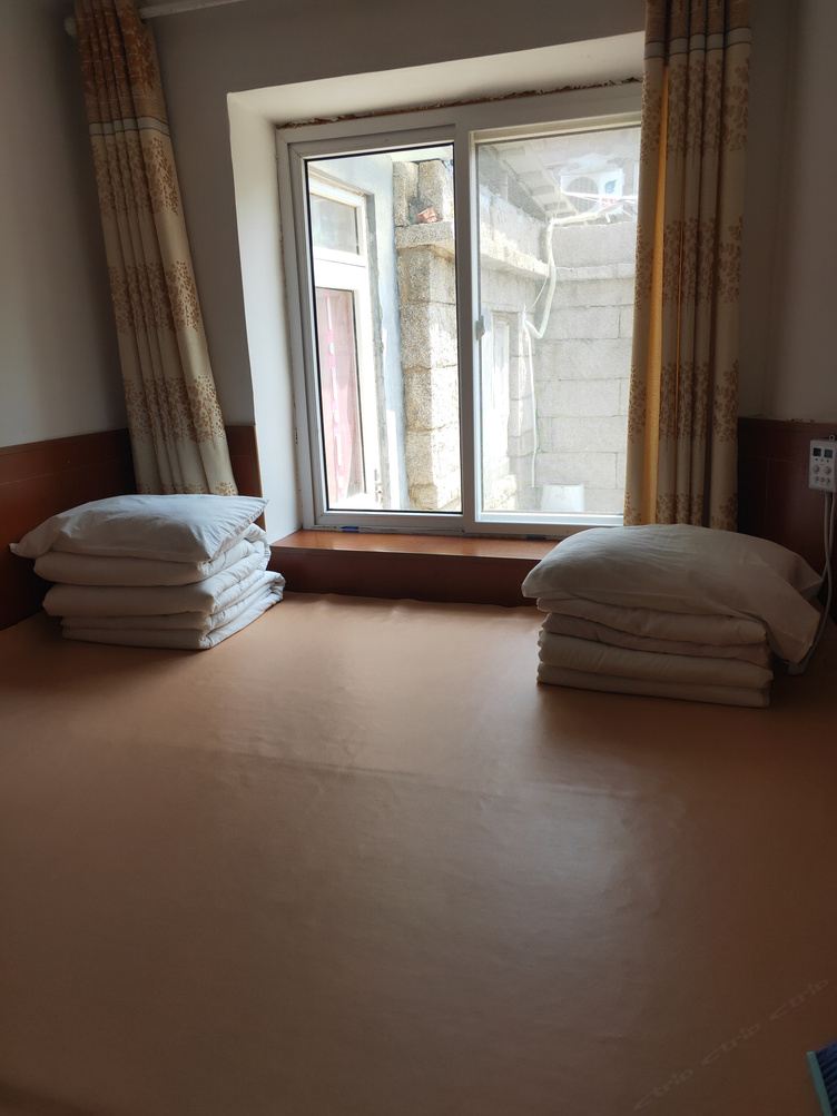 三室一厅
