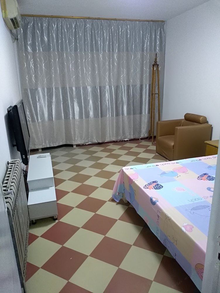 温馨二室二床房