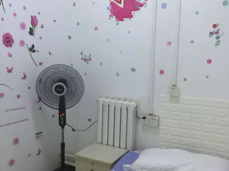 小单间(无窗)(公共卫浴)