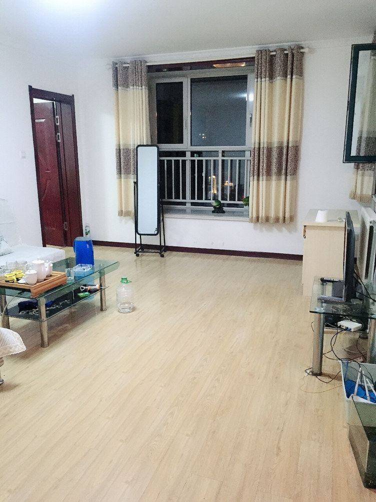 精致高层二室一厅套房