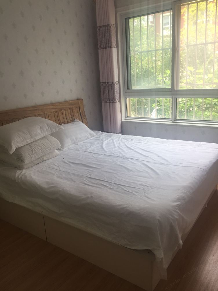 温馨舒适三室一厅套房