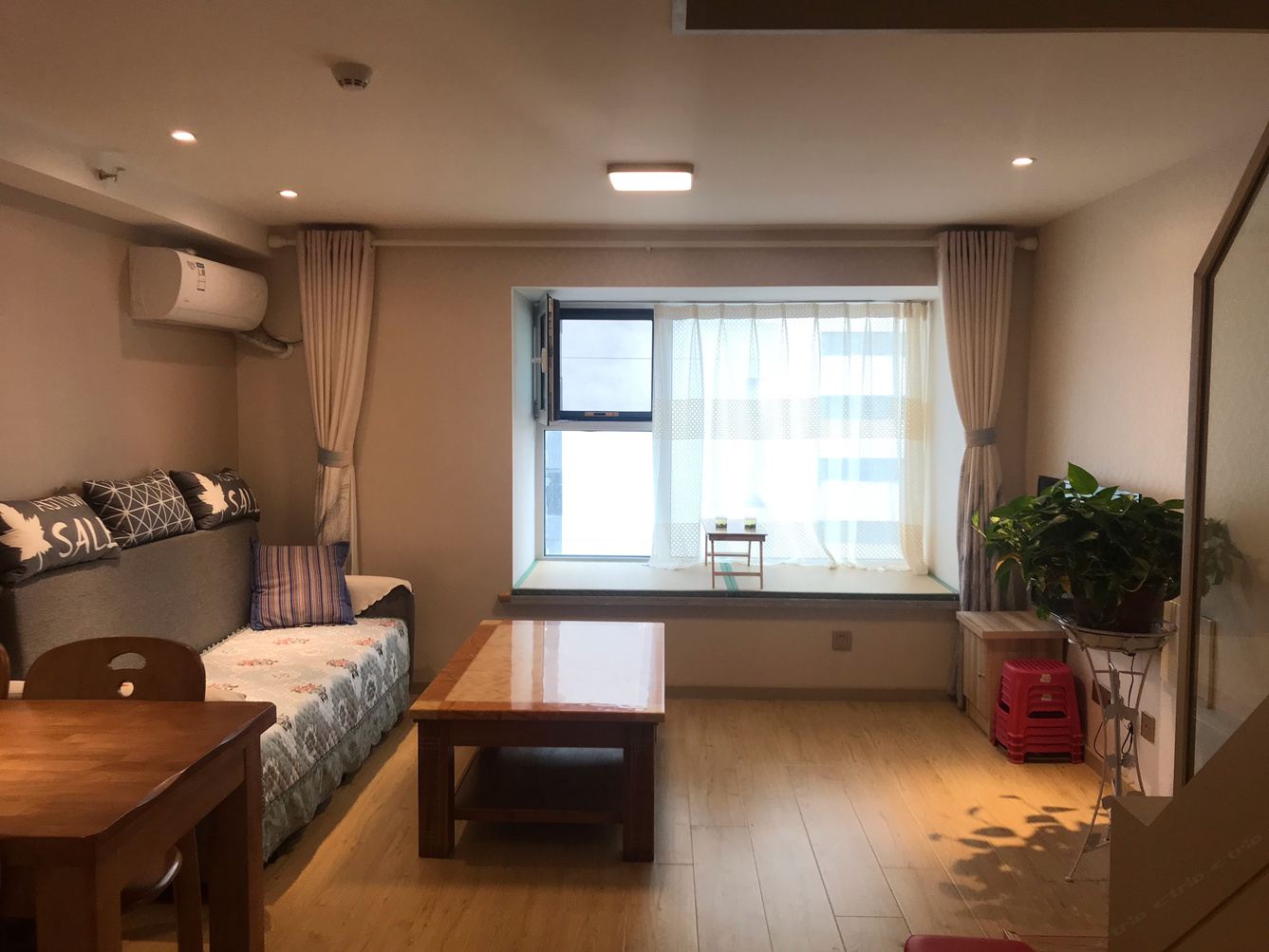 loft一室二厅套房