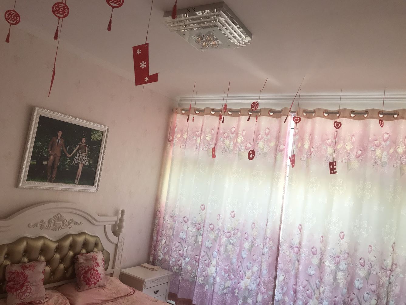 阳光大床房