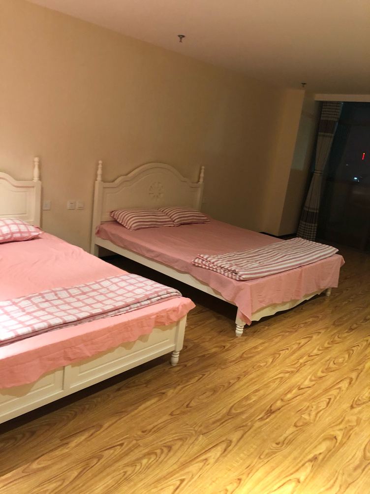 双床房