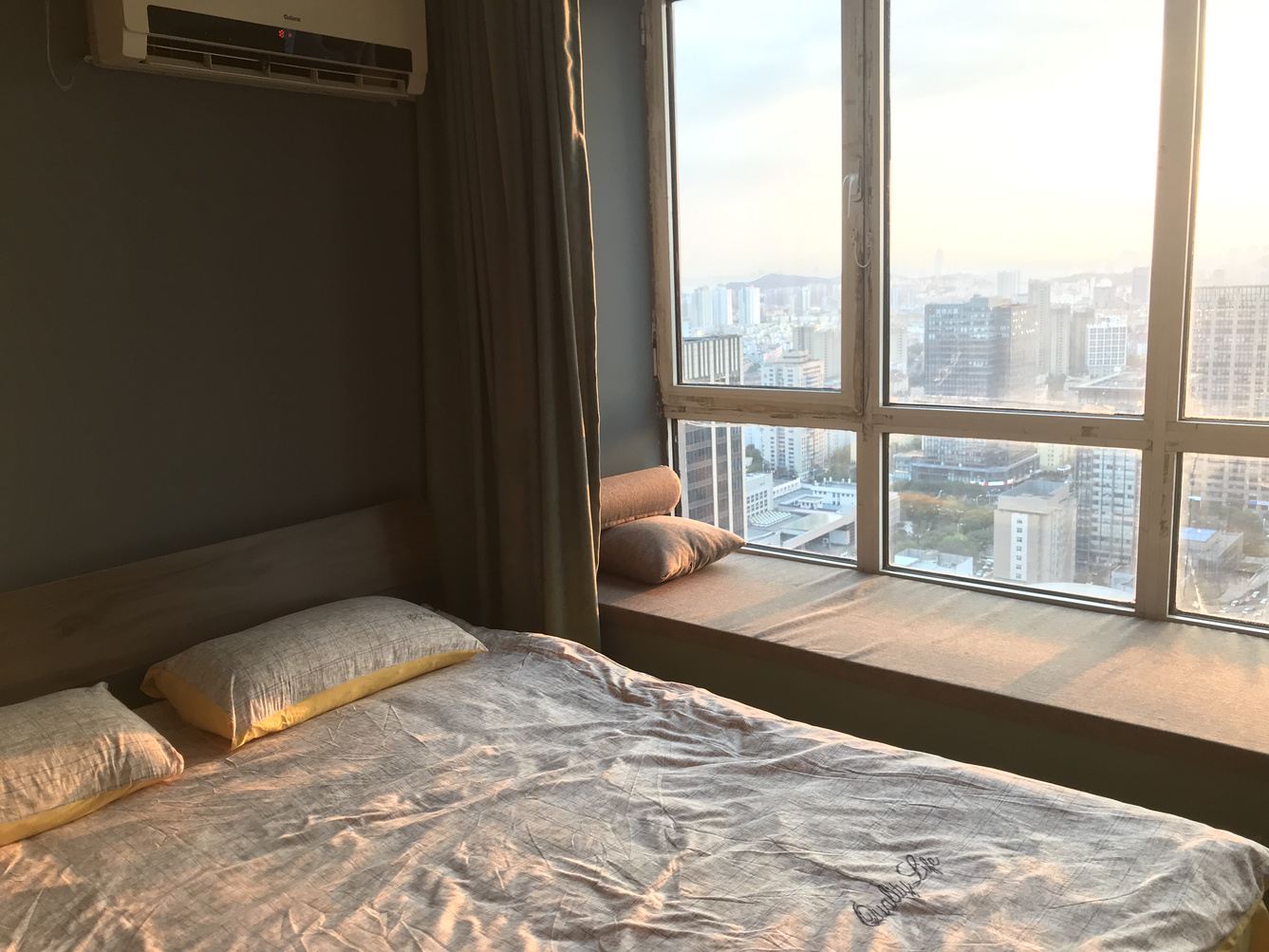看海大床房