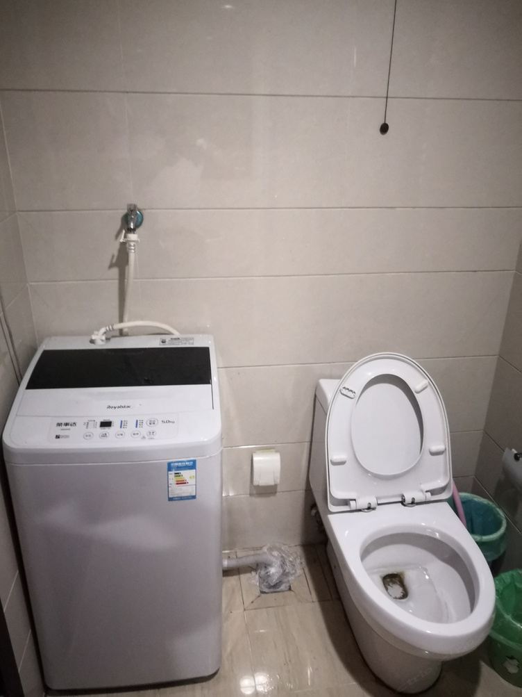 精装二室一厅套房