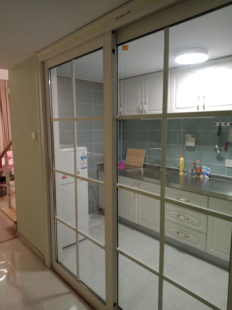 高层一室大床房