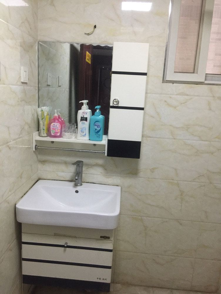 豪华三室一厅套房