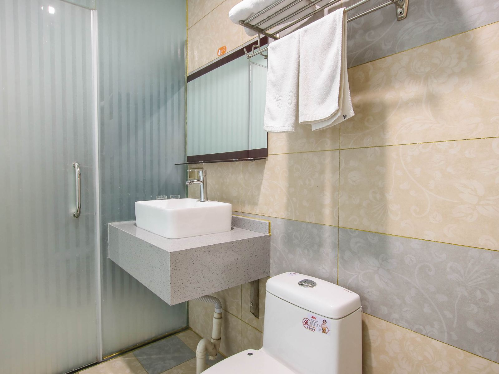 标准间（无窗）