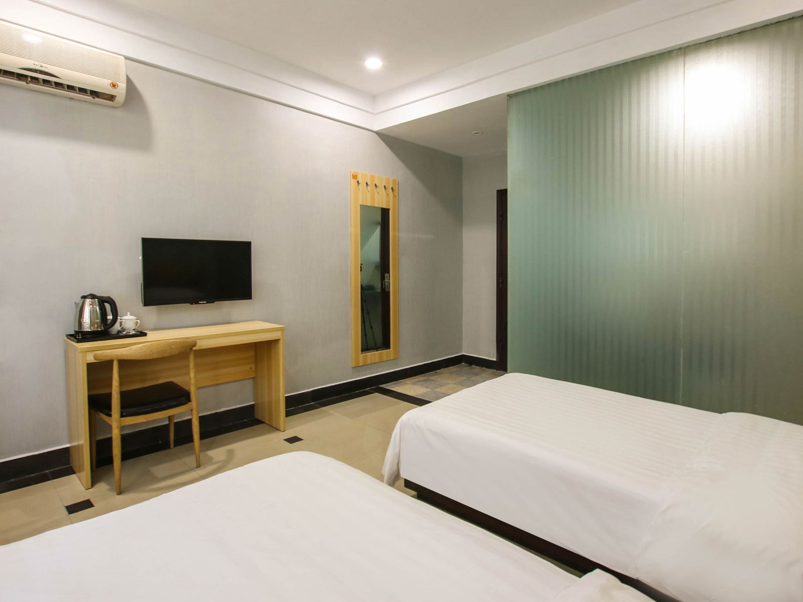 标准间（无窗）