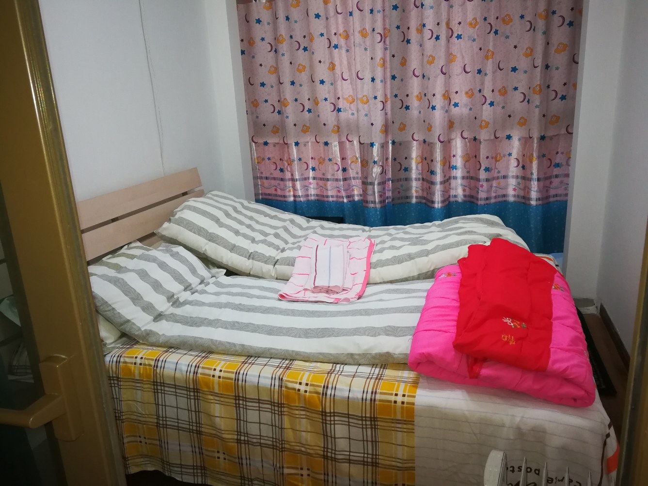 三室一厅