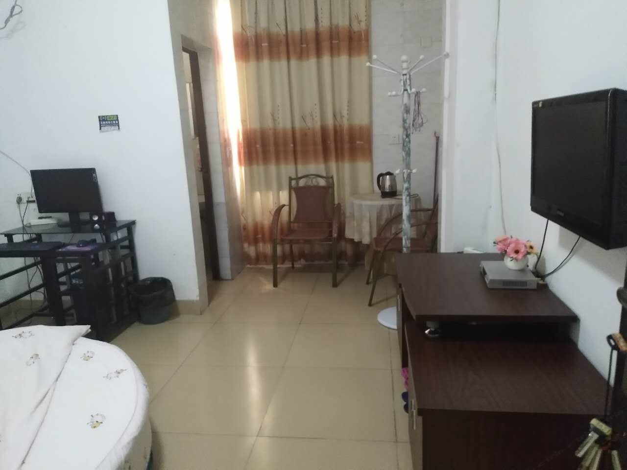 标准大床房