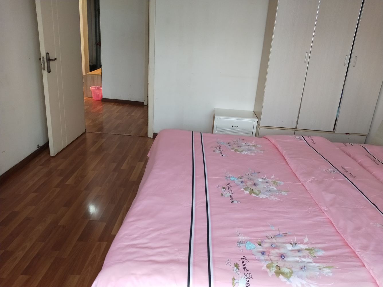 经典精装一室一厅套房