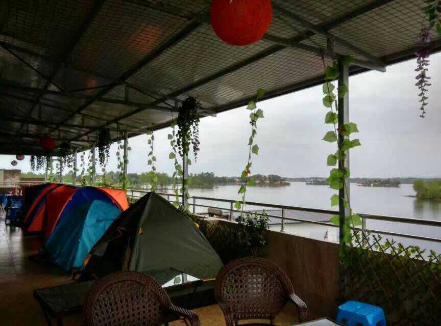 健身娱乐设施